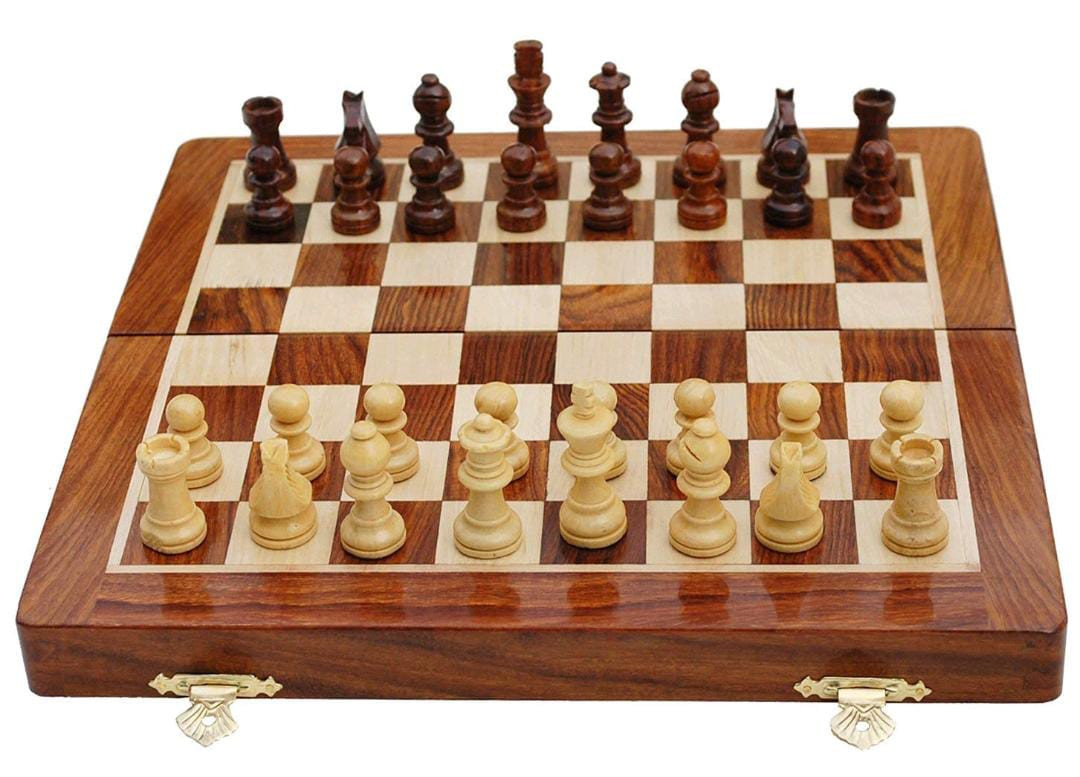 Wooden foldable chess